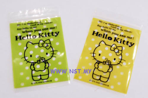 Hello Kitty Mini Zip Bag